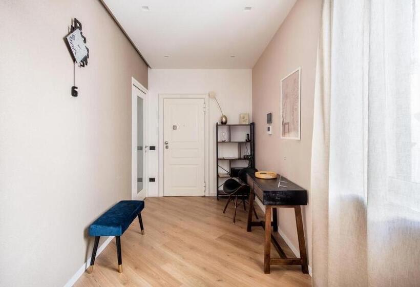 اتاق استاندارد با بالکن, Villena Plaza By Wonderful Italy