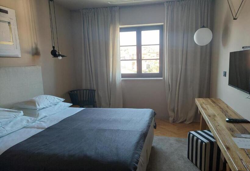 经济房, Design Hotel Verbenicum