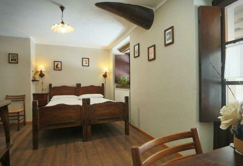 Номер Стандарт с Балконом, Albergo Locanda Mistral