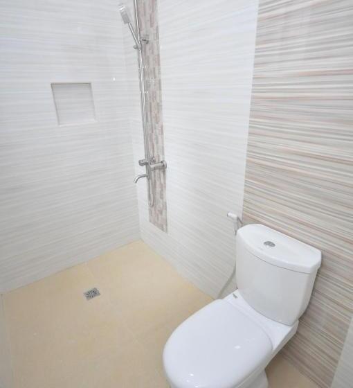 Deluxe Suite King Bed, Rnr Suites