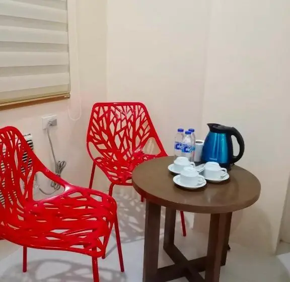 اتاق راحتی سه تخته, Rnr Suites