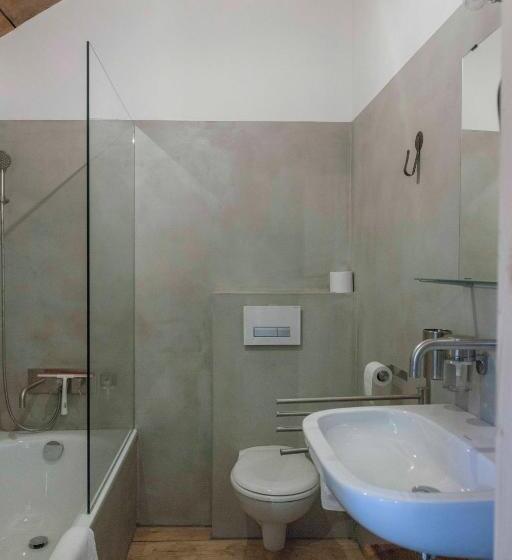 غرفة قياسية, Das Hornsteiner