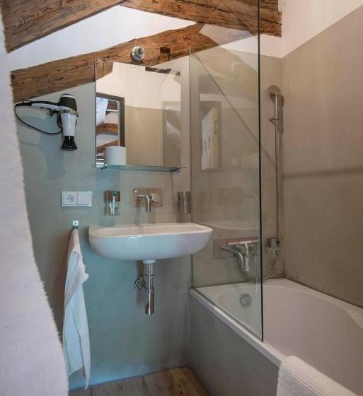 غرفة قياسية, Das Hornsteiner