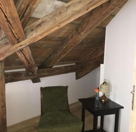 标准间, Das Hornsteiner