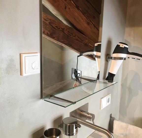 غرفة قياسية, Das Hornsteiner