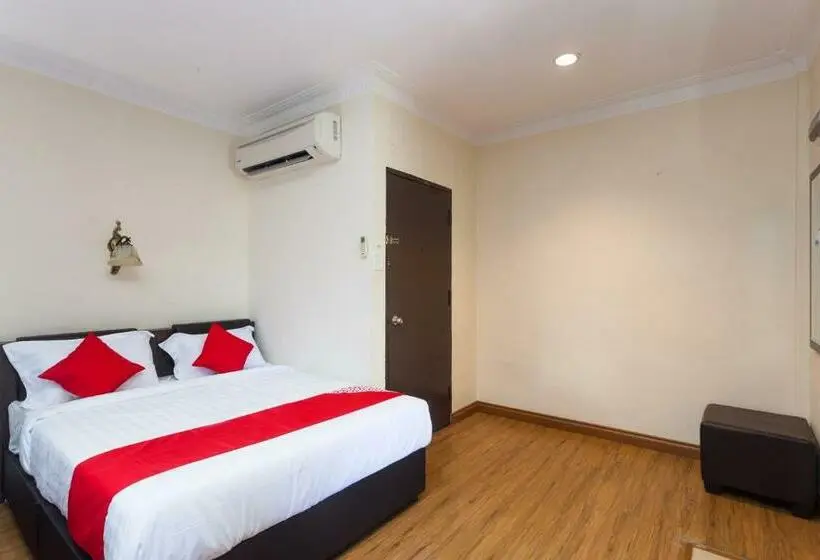 Perhesviitti, T P Hotel By Oyo Rooms