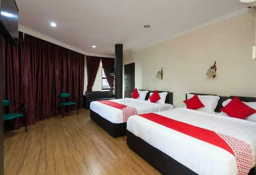 Perhesviitti, T P Hotel By Oyo Rooms