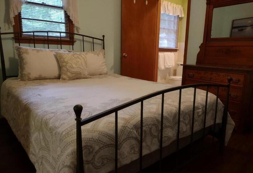 سوییت, Cozy Creek Cottages