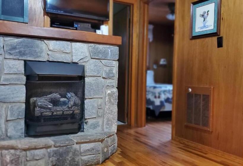 リバービュースイート, Cozy Creek Cottages