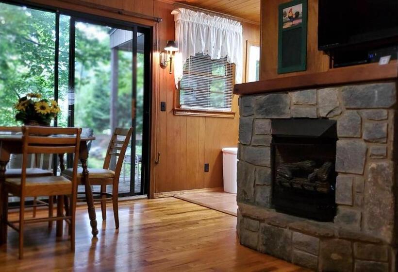 Люкс Вид на Реку, Cozy Creek Cottages
