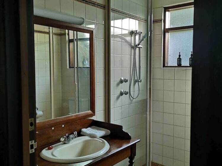 Номер Deluxe, Karriview