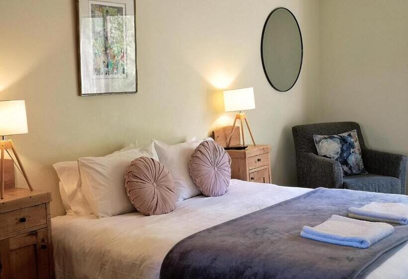 Номер Deluxe, Karriview