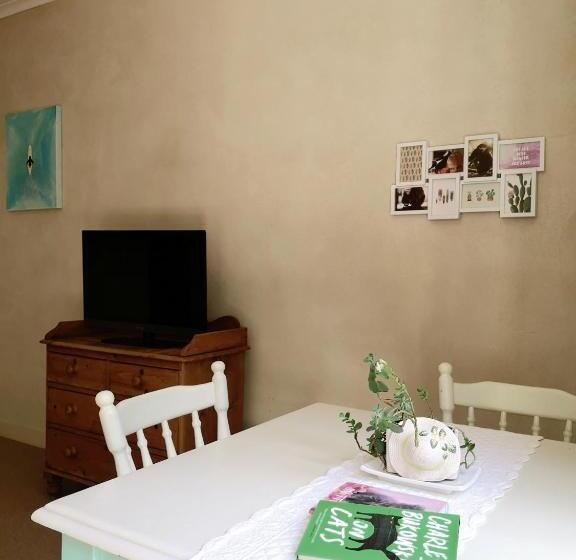 Шале 1 Спальня, Karriview