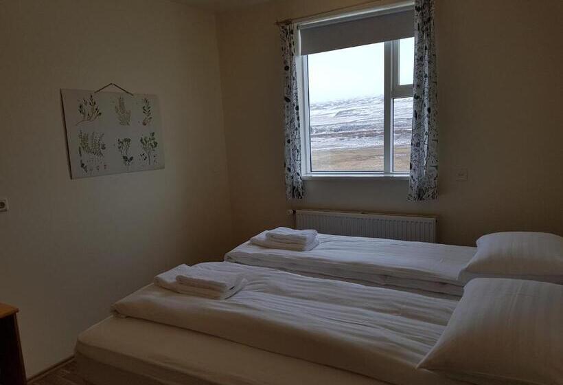 اتاق استاندارد با سرویس بهداشتی مشترک, Húsabakki Guesthouse