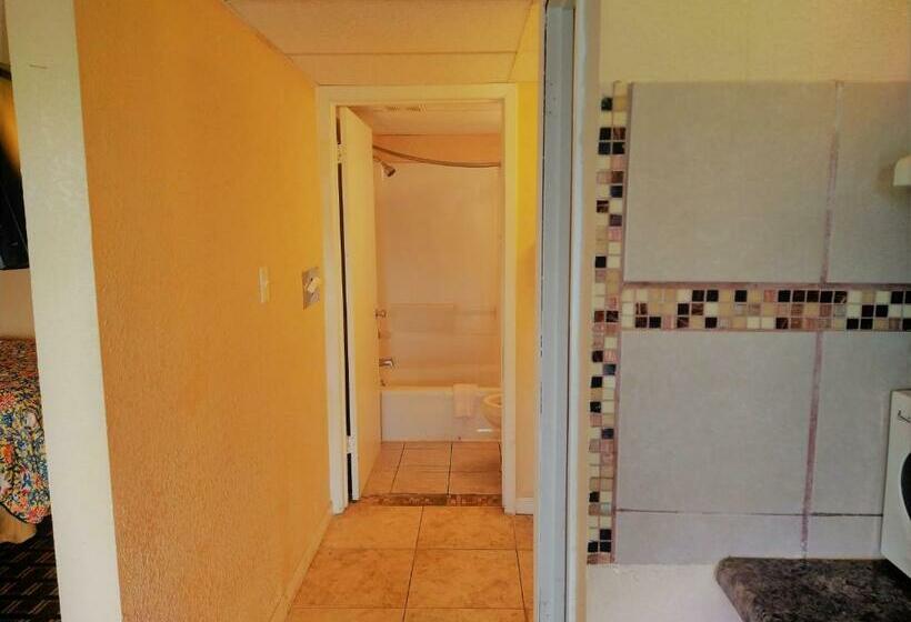 جناح سرير كينج, Grandview Plaza Inn