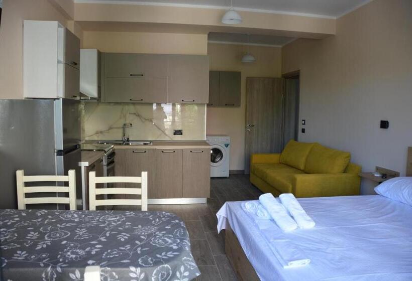استودیو استاندارد با بالکن, Lungomare Private Rooms