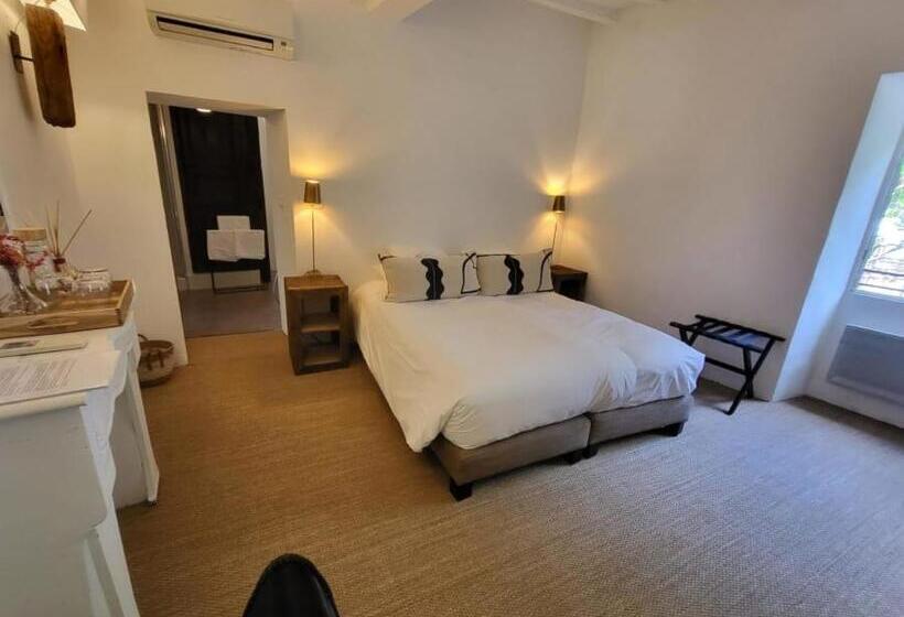 スタンダードスタジオ, Au Ralenti Du Lierre