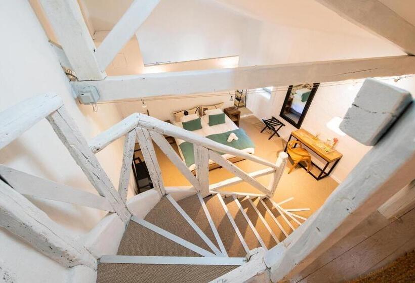 标准工作室, Au Ralenti Du Lierre