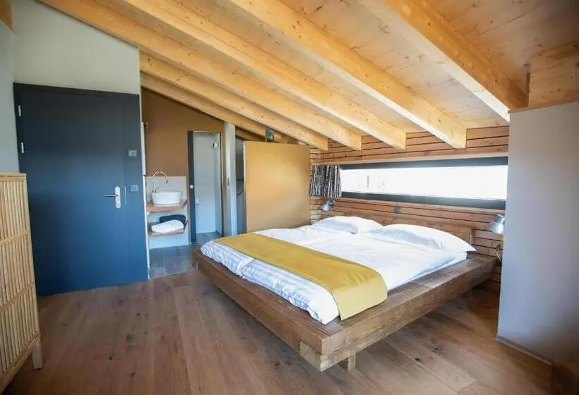 Standardzimmer Kingsize Bett, La Tzavane