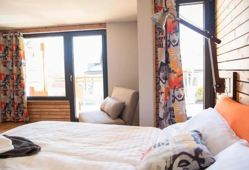 Standardzimmer Kingsize Bett, La Tzavane