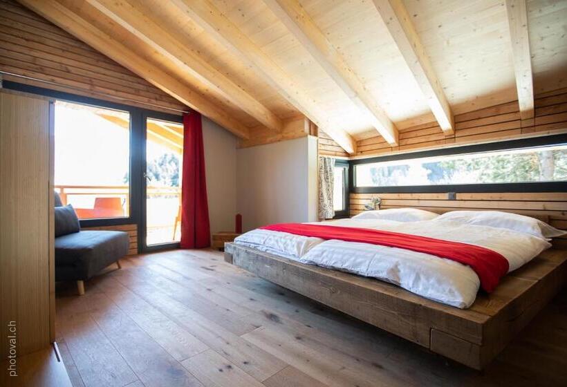 带大床的标准间, La Tzavane