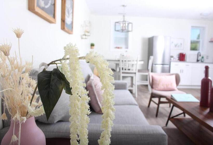 جناح ديلوكس, Gateway To Greenwich Suites