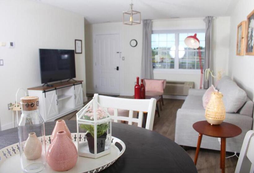 جناح ديلوكس, Gateway To Greenwich Suites