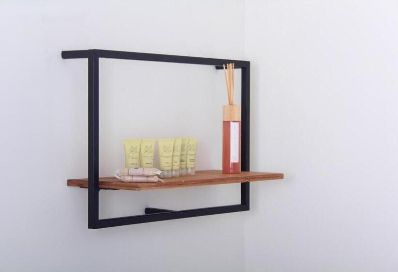 جناح ديلوكس, Gateway To Greenwich Suites