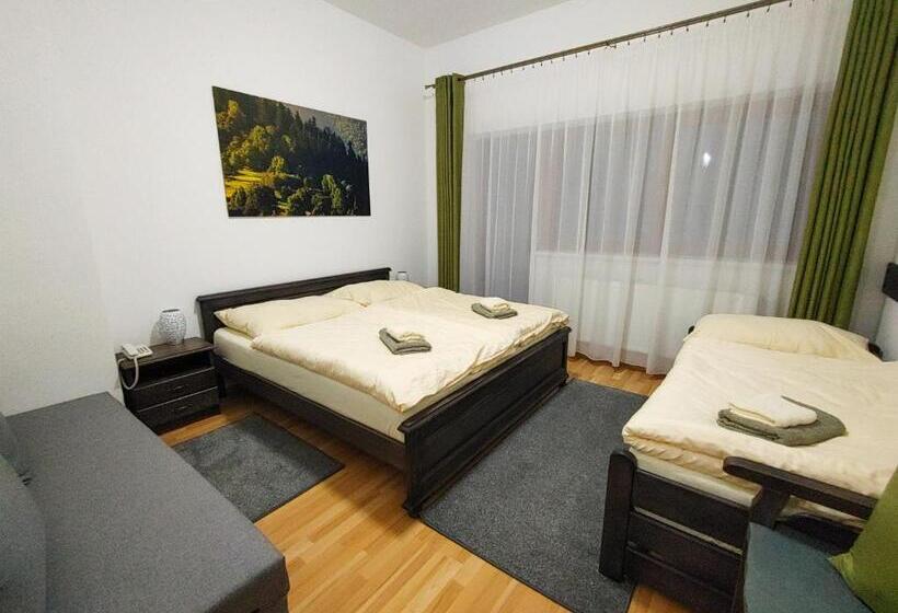 غرفة قياسية ثلاثية, Penzión Solisko Oščadnica