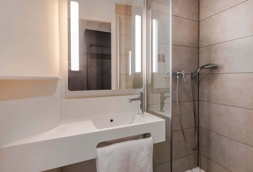 Номер Стандарт Трехместный, B&b Hotel Cholet Nord