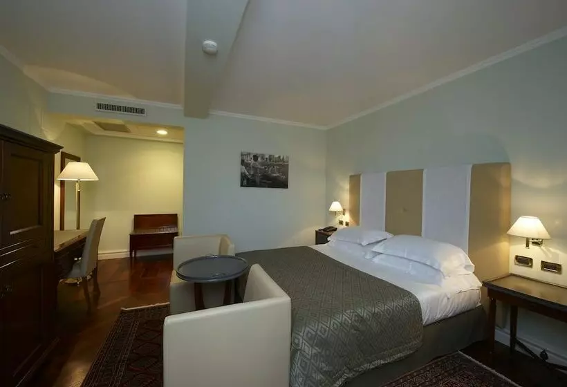 اتاق اجرایی, Grand Hotel Piazza Borsa