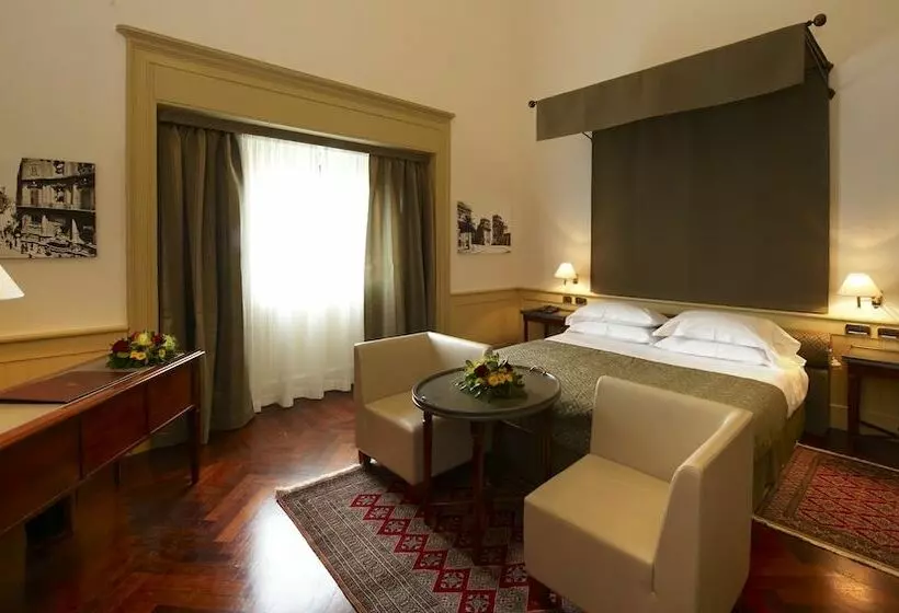 سوییت لوکس, Grand Hotel Piazza Borsa