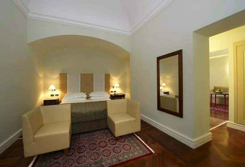 سوییت لوکس, Grand Hotel Piazza Borsa