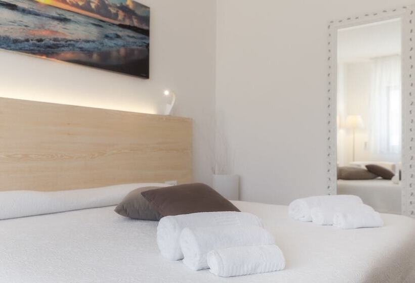 Номер Стандарт, Albània