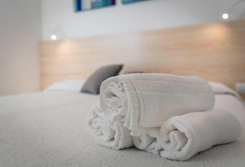 Номер Superior, Albània