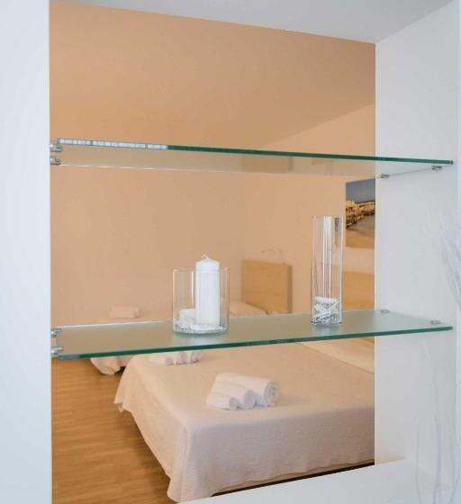 Трехместный Номер Superior, Albània