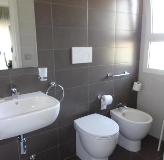 클래식 4인 룸, Emperador