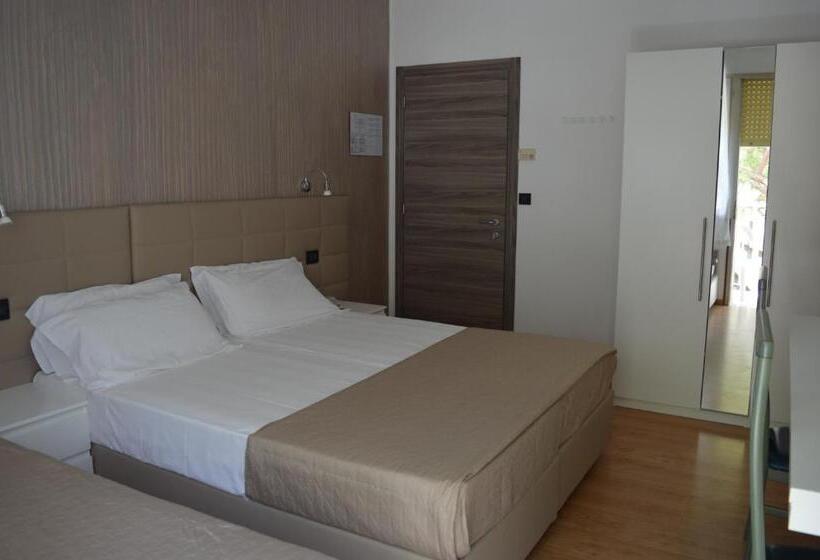 수피리어 트리플 룸, Emperador