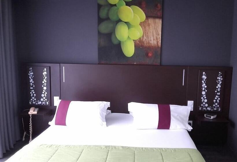 חדר סטנדרט נוף למגרש גולף, Golf Hotel Colvert   Room Service Disponible