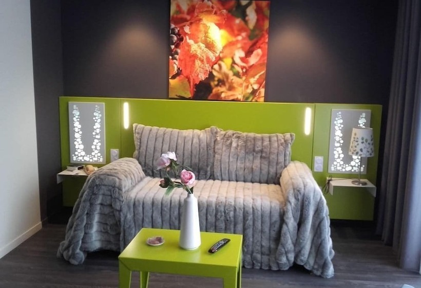 חדר משפחתי, Golf Hotel Colvert   Room Service Disponible