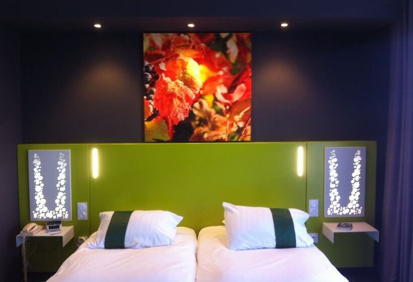 Семейный Номер, Golf Hotel Colvert   Room Service Disponible