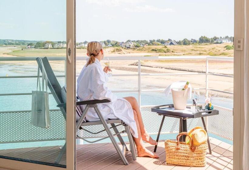 带海景的高档三人间, Hôtel La Marine