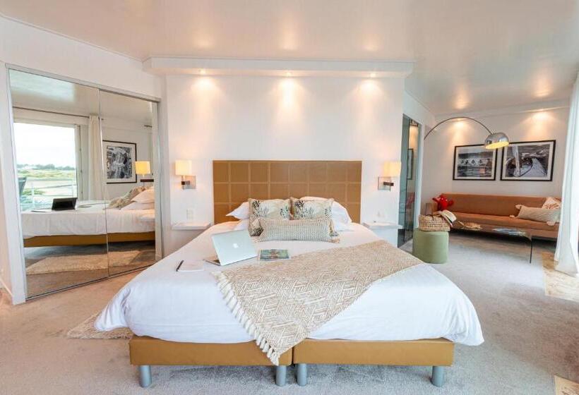 带海景的高档三人间, Hôtel La Marine