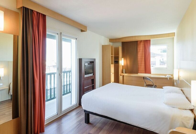Номер Стандарт с Балконом, Ibis Ciboure Saintjeandeluz