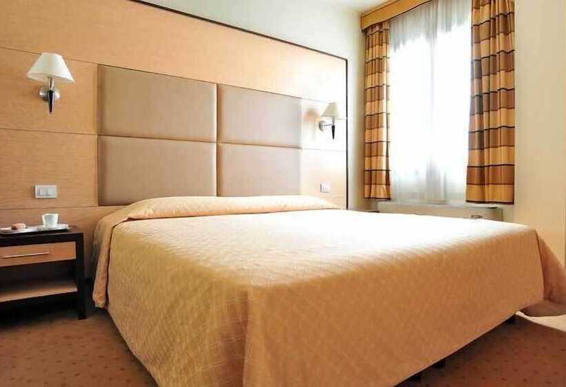 غرفة قياسية فردية, Inn