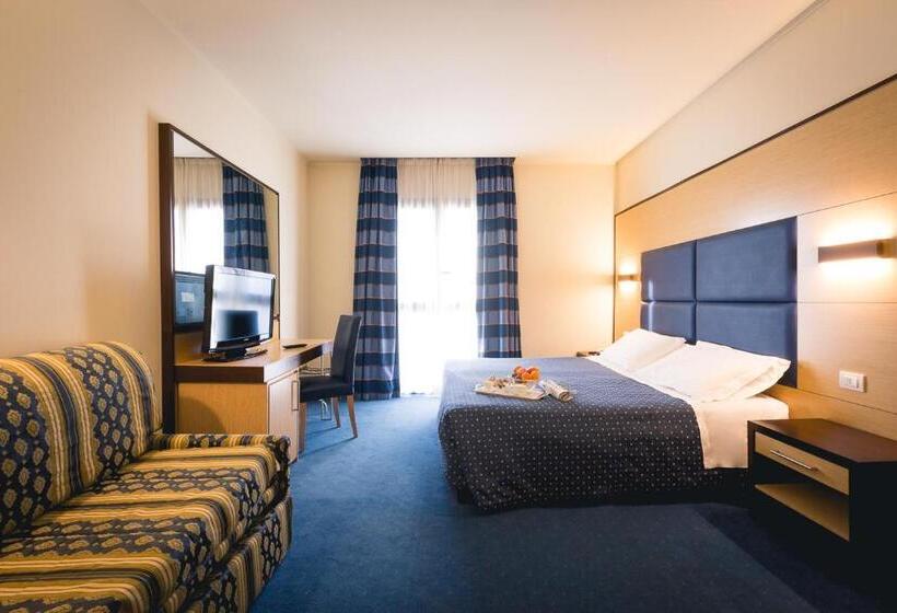 غرفة قياسية, Inn