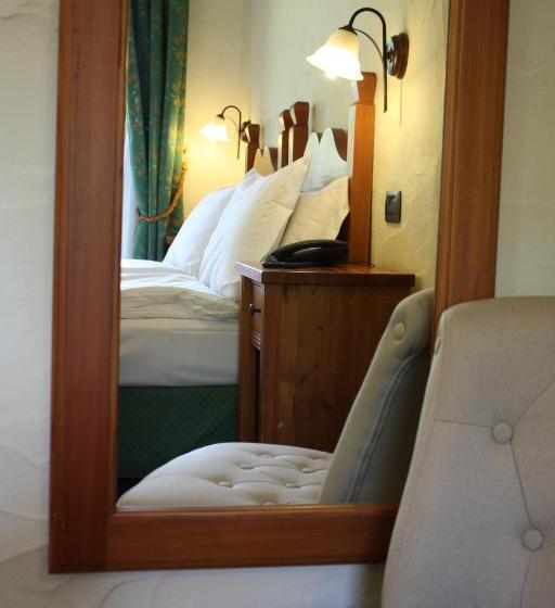 스탠다드 룸, Le Rocher