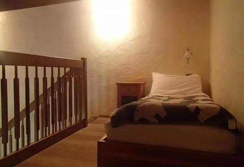 Standard Kolmen Hengen Huone, Le Rocher