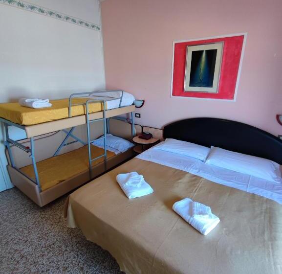 패밀리 룸, Primavera Sul Mare