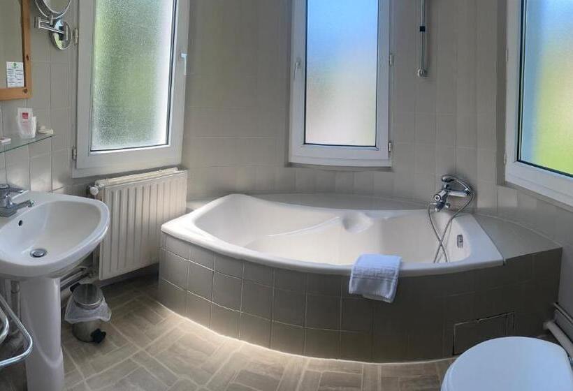 غرفة سوبيريور, Regina